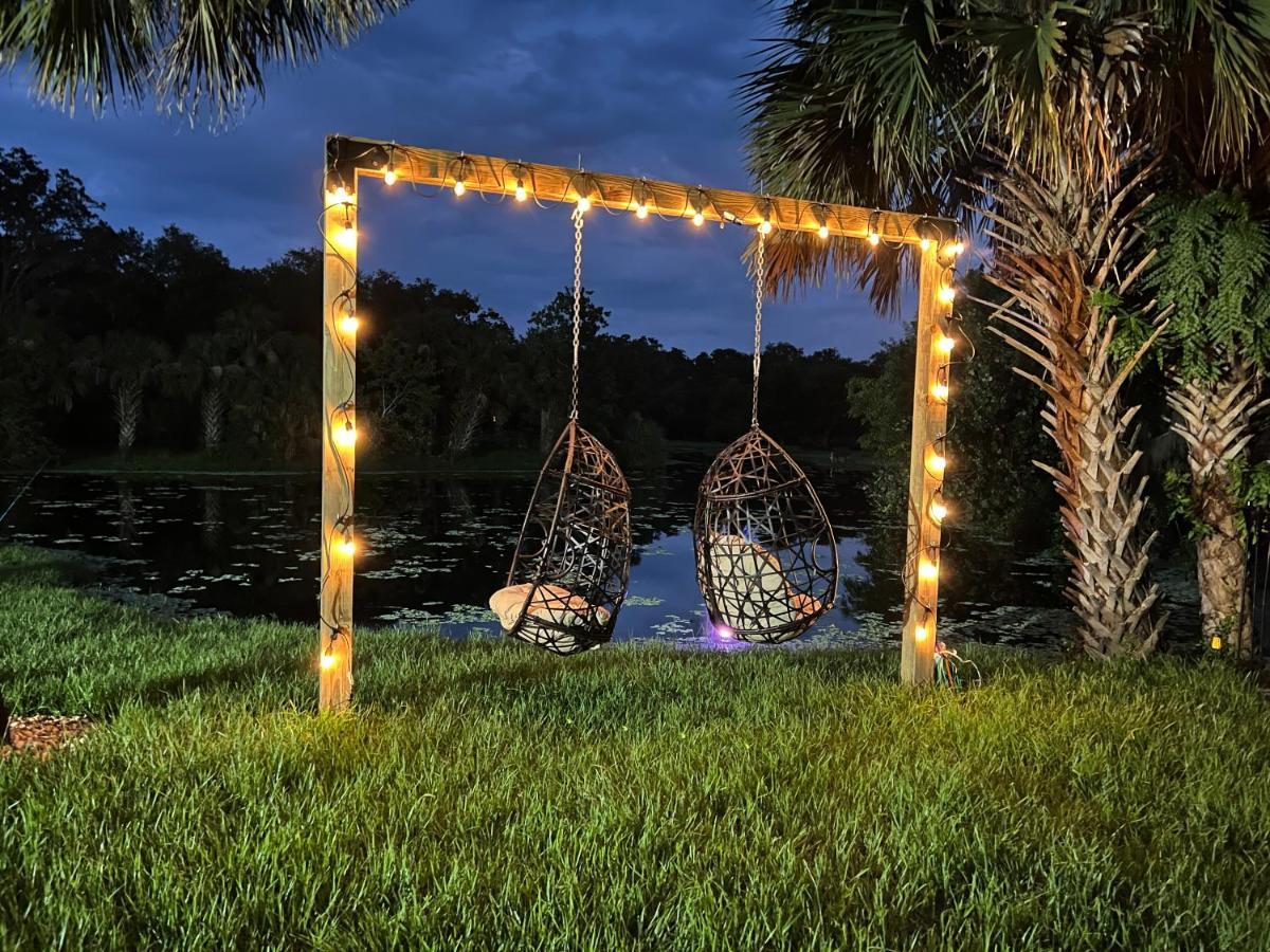 Lake Front Rv Experience Close To Port Canaveral And Kennedy Space Center Hotell Titusville Exteriör bild